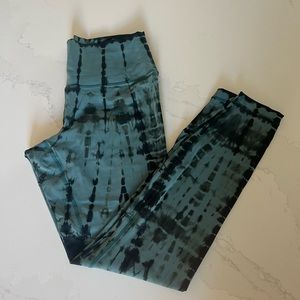 Lululemon tie dye leggings